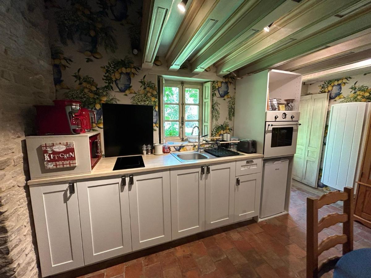 Charmant Logement Dans Un Ecrin De Verdure Le Manoir  外观 照片