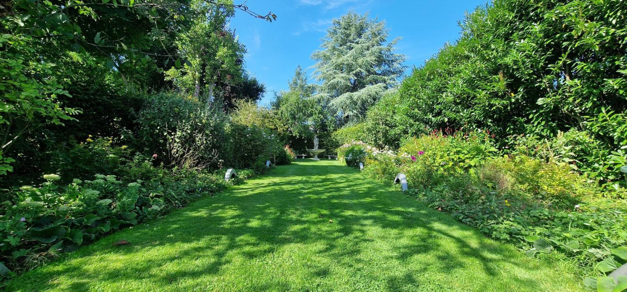 Charmant Logement Dans Un Ecrin De Verdure Le Manoir  外观 照片