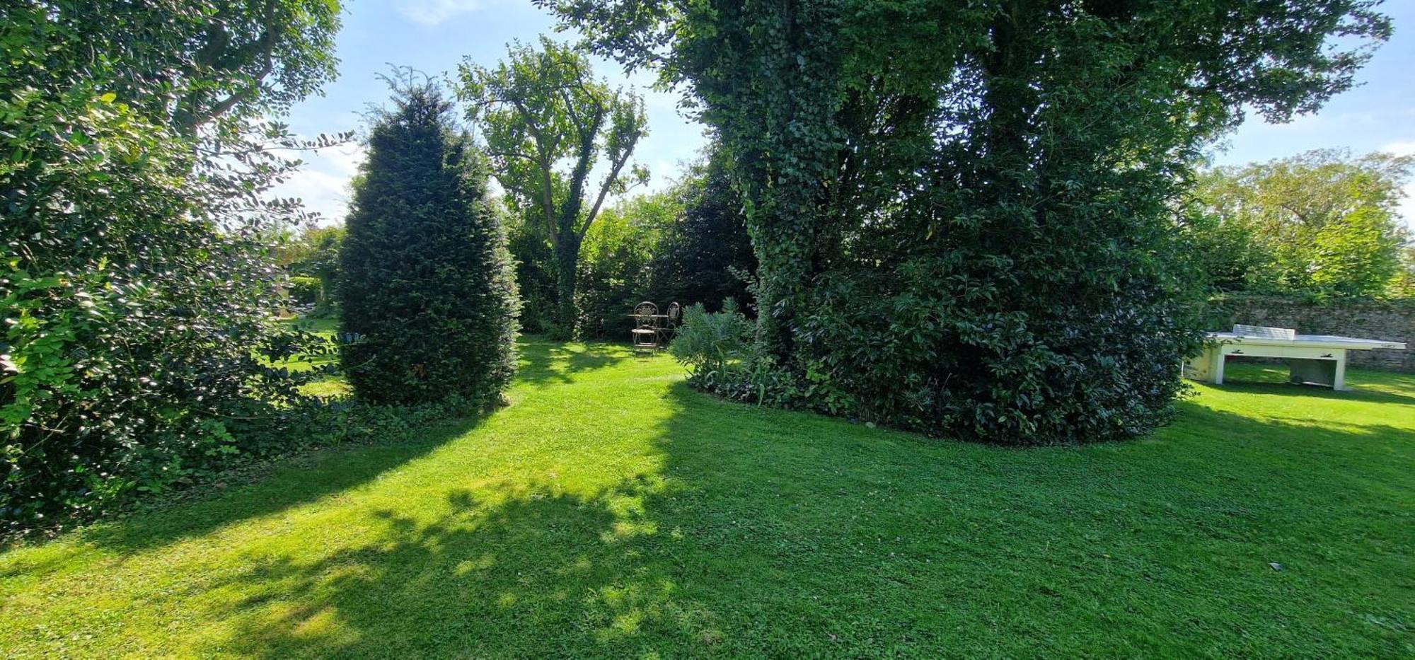 Charmant Logement Dans Un Ecrin De Verdure Le Manoir  外观 照片